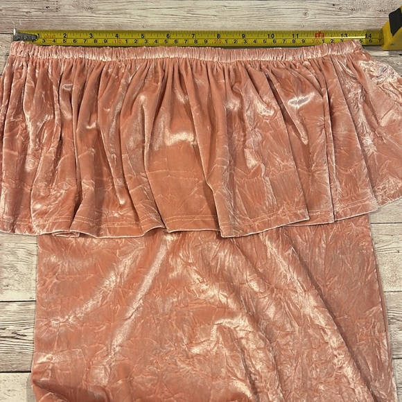 Mono B Pink Velvet Ruffle Trim Off Shoulder Dress - Picture 6 of 7